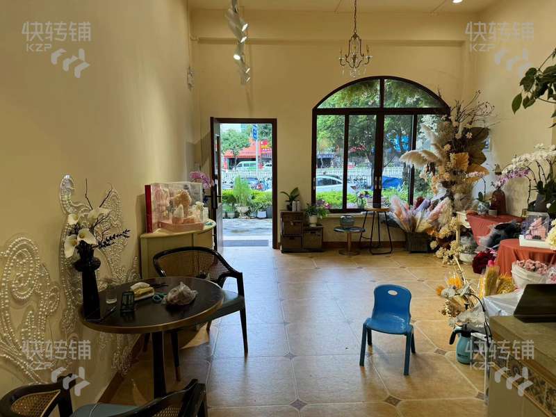莞城东城交界处花店转让/可空转【隔壁写字楼，背靠教师村，周围聚福豪苑、雍华庭、公检法】