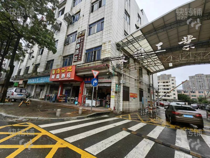 石碣东祠工业酒庄商行转让【工业区出入口旁，目前已分租一半，合适各行各业项目入驻】