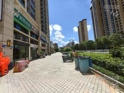 虎门‘滨海城’小区门口水果店转让【经营4年，生意稳定，可外摆、周边都是富人区、也可空铺做其他行业】