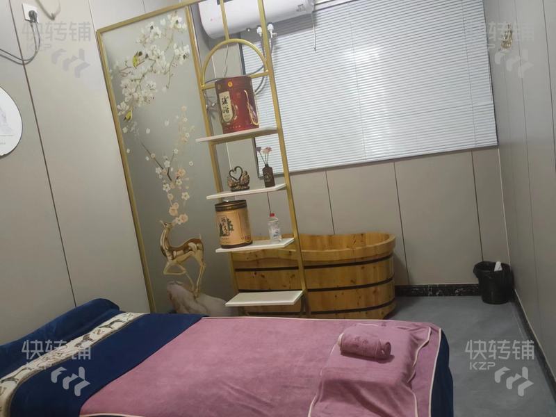 惠州‘园洲’南岗路美容院转让【周边有工厂，住宅公寓密集，人流量大，会员100+】